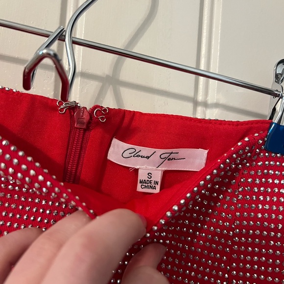 Red Sparkly Skirt- Small - Picture 1 of 3